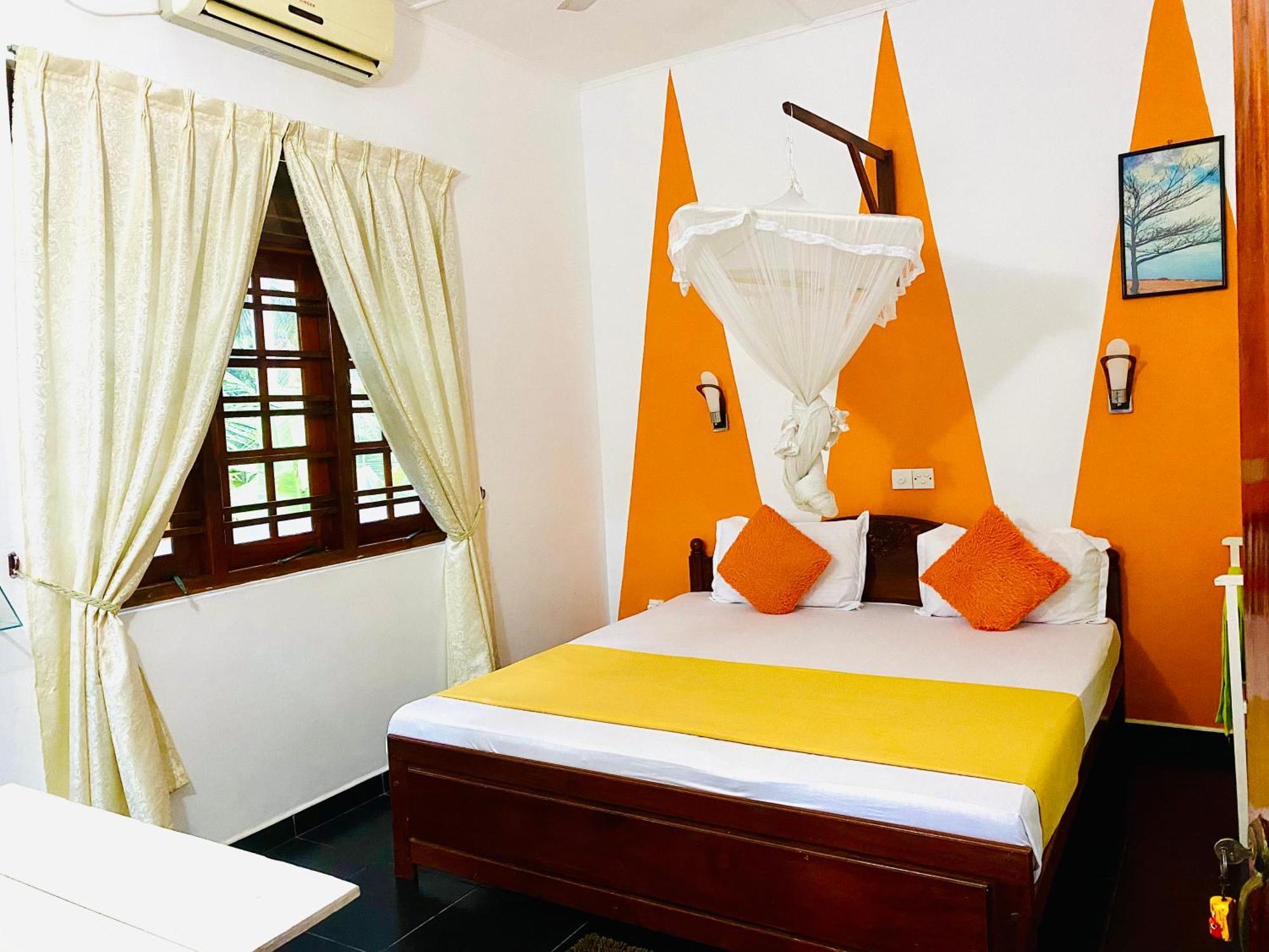 Mali Guest House Хиккадува Экстерьер фото