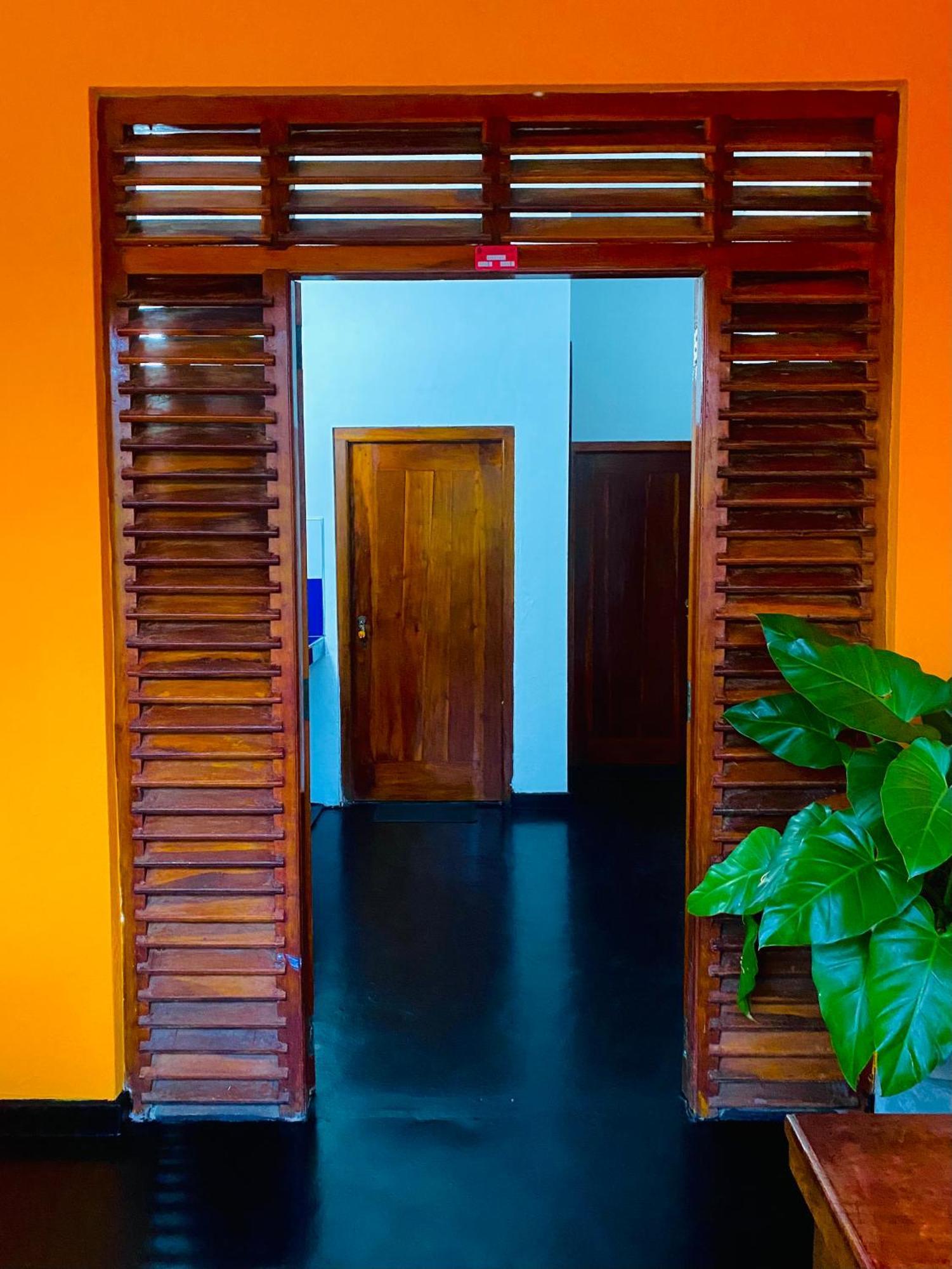 Mali Guest House Хиккадува Экстерьер фото