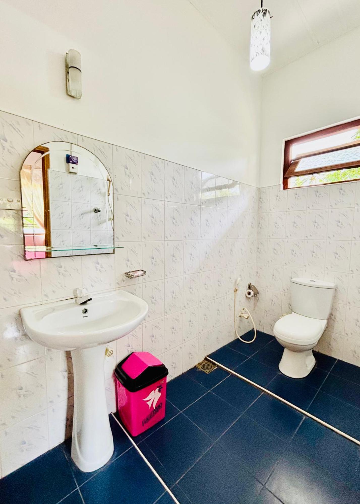 Mali Guest House Хиккадува Экстерьер фото